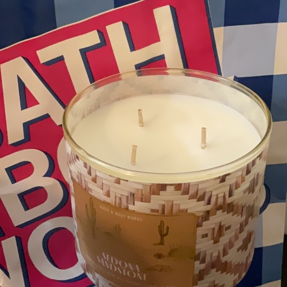 Bath & Body Works Sedona Sandstone Candle - Picture 3 of 4